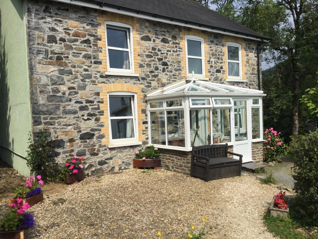 Maes Y Gwaelod Llanwrtyd Wells Exterior foto